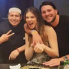 Hailee Steinfeld Josh Allen
